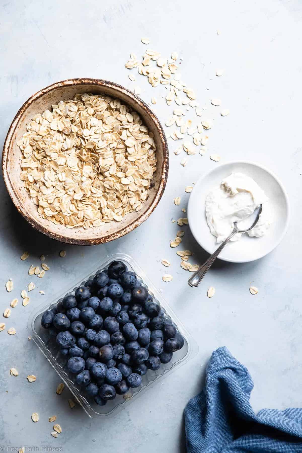 Blueberry Cheesecake Oatmeal - This quick and easy Blueberry Oatmeal with Cheesecake Swirl is a healthy, low fat and gluten free breakfast that tastes like waking up to cheesecake! | #Foodfaithfitness | 