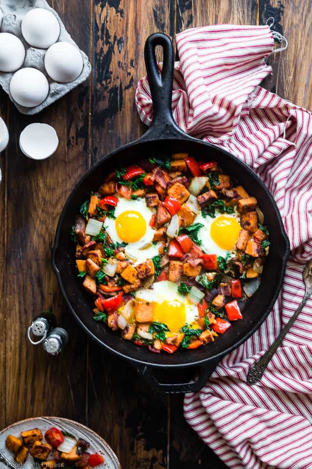 Whole30 Sweet Potato Bacon Breakfast Hash -This 30 minute, paleo friendly sweet potato hash with eggs makes a quick, delicious and healthy breakfast that is gluten/grain/dairy/sugar free and only 310 calories!| #Foodfaithfitness.com | #Paleo #Glutenfree #Whole30 #Healthy #Breakfast