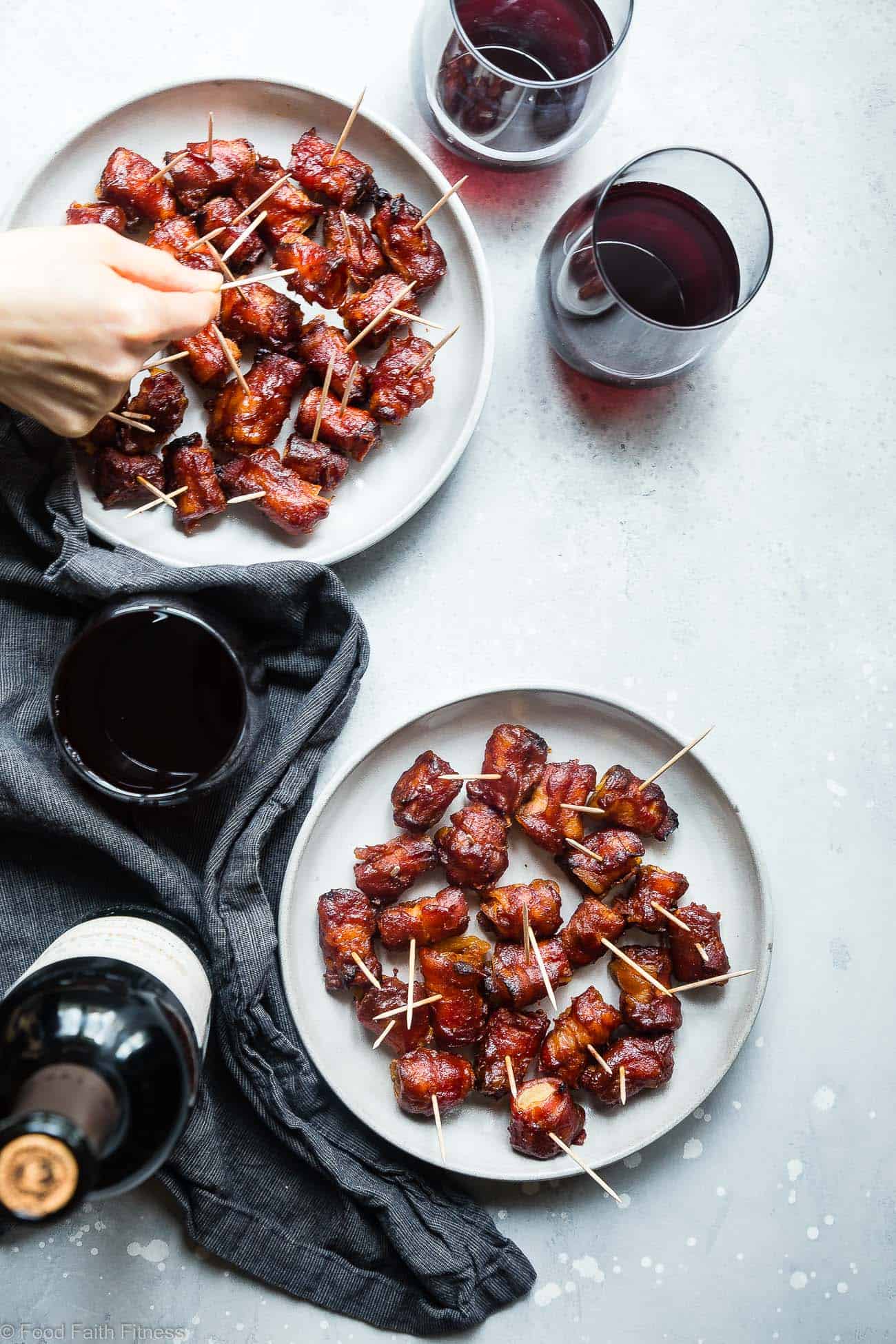 Whole30 Sweet and Sour Pineapple Wrapped In Bacon - Salty, sweet and so addicting! An easy healthy and paleo friendly appetizer that you would never believe is gluten/grain/dairy/sugar free and only 35 calories a bite! | Foodfaithfitness.com | @Foodfaithfit