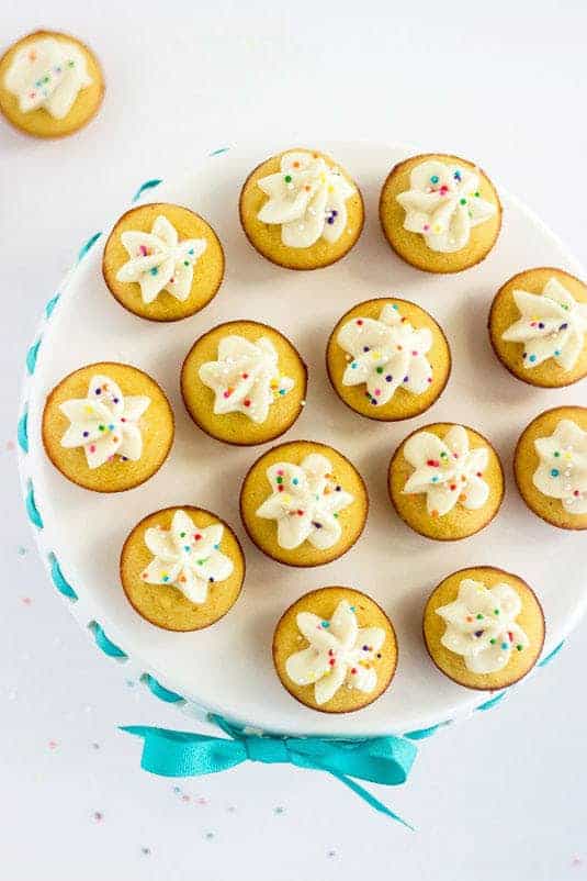 Mini Funfetti Protein Cupcakes - Easy, GF, protein PACKED and only 70 CALORIES! | Food Faith Fitness| #cupcake #funfetti #recipe