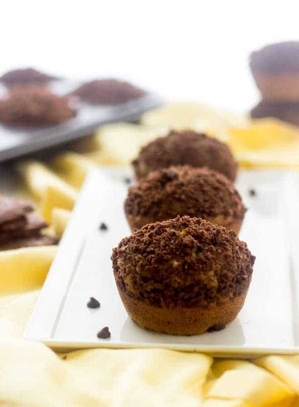 Banana Chocolate Chip Muffins with Brownie Brittle Topping - Whole wheat and oil free, these are great for school lunches! | Foodfaithfitness.com | #muffin #banana #recipe