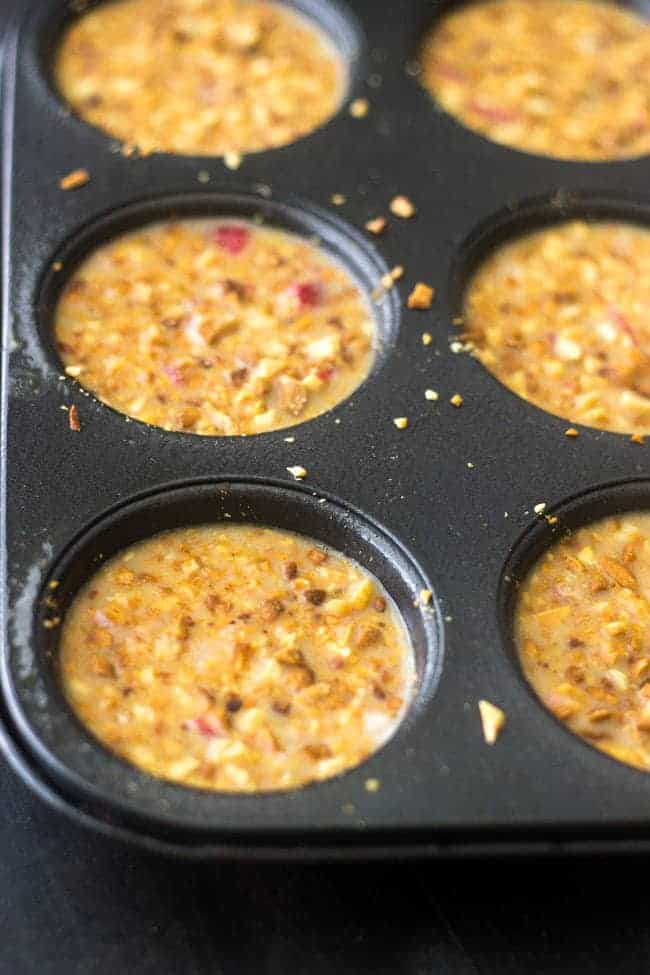 PB and J Quinoa Egg Muffins - A quick, easy portable and SUPER healthy breakfast that and you and your kids will love! | Foodfaithfitness.com | #recipe #quinoa #glutenfree #eggmuffin 