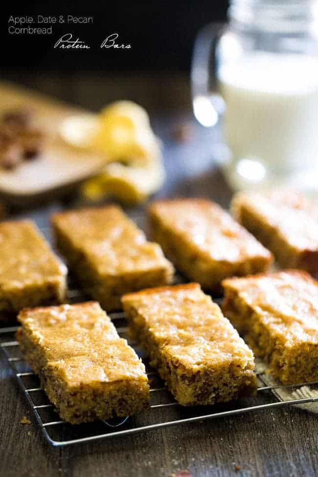 Healthy Cornbread Protein Bars with Apples and Dates - All the taste of cornbread in a delicious, protein-packed, gluten free and naturally sweetened on-the-go snack! | Foodfaithfitness.com | #recipe