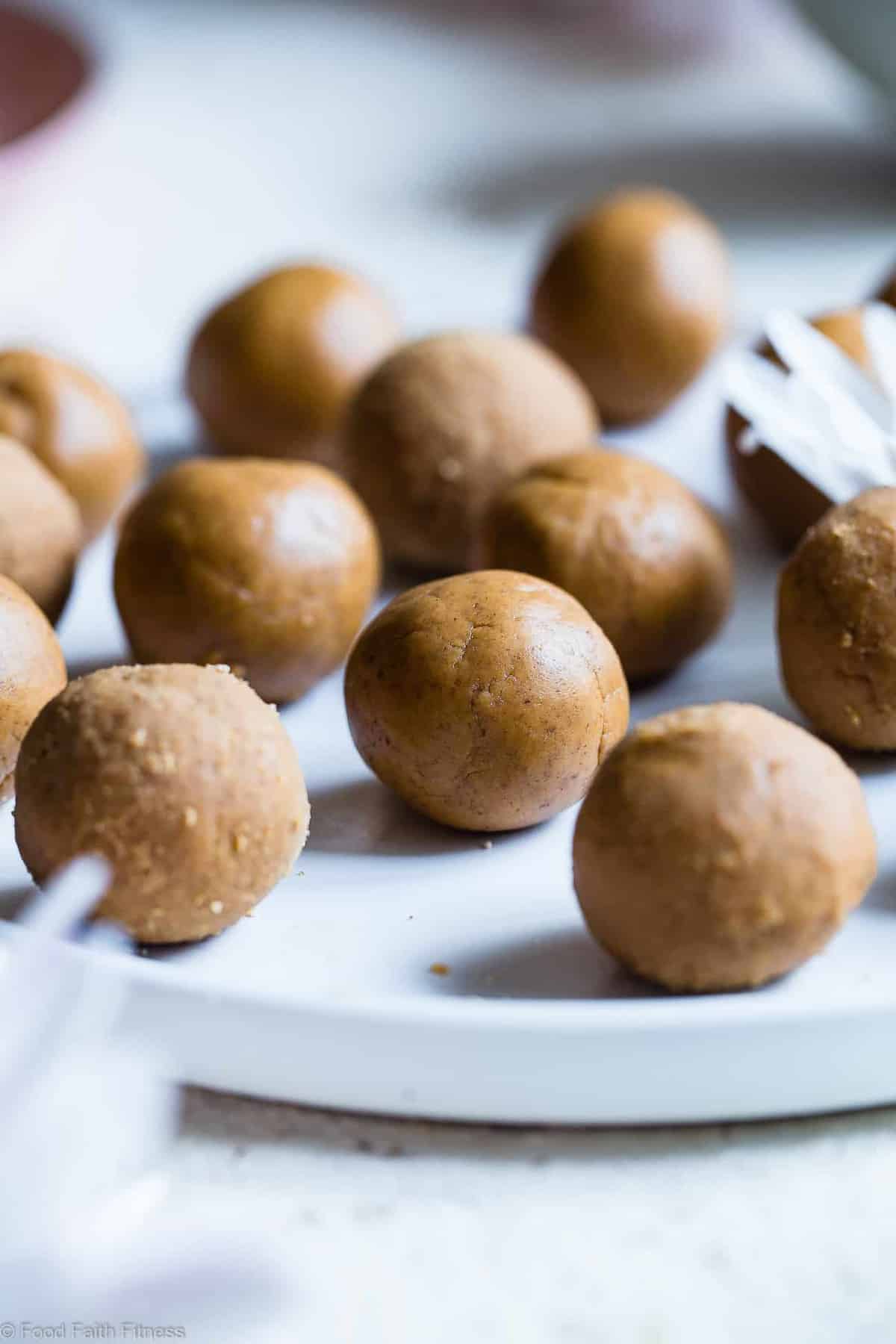 Peanut Butter Protein Healthy Cookie Dough Balls Recipe - This easy recipe is only 4 ingredients and take 10 mins! Gluten free, dairy free and PACKED with protein too! A healthy snack for kids or adults! | #Foodfaithfitness | #Glutenfree #Dairyfree #PeanutButter #Healthy #CookieDough