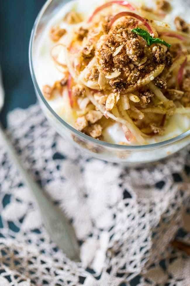 Spiralized Microwave Gluten Free Apple Crisp Breakfast Bowls - Made in the microwave and served on Greek yogurt and apple noodles for an easy, healthy dessert for breakfast! | Foodfaithfitness.com | @FoodFaithFit