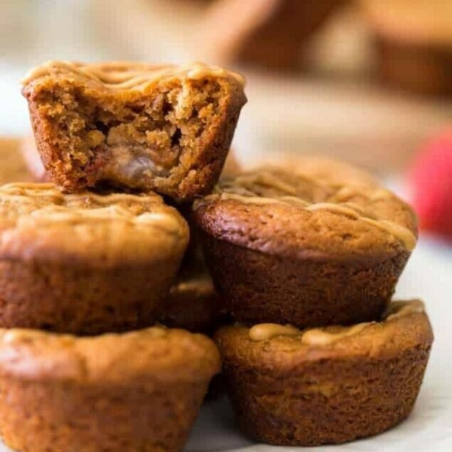 Mini Peanut Butter Muffins with Strawberries - These gluten and grain free muffins are made in the food processor and are ready in 15 minutes! Perfect for a healthy, portable, breakfast or snack! | Foodfaithfitness.com | @FoodFaithFit