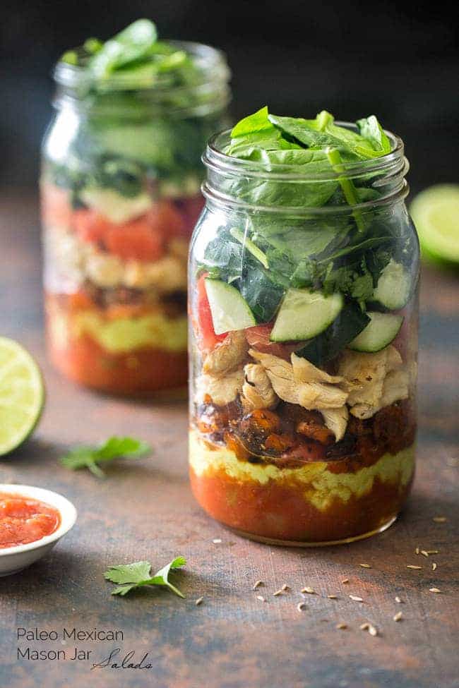Healthy Taco Mason Jar Salad Recipe - Low carb, gluten free and Paleo friendly! It's served in a mason jar for a portable, easy lunch, that wont get soggy! | #Foodfaithfitness | #Glutenfree #Paleo #Lowcarb #Whole30 #mealprep