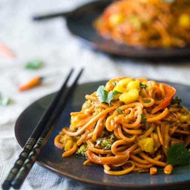 Vegan Coconut Curry with Spiralized Sweet Potato Noodles – This curry is ULTRA creamy and loaded with veggies, for a quick and easy, healthy dinner that is gluten free and vegan friendly! | Foodfaithfitness.com | @FoodFaithFit