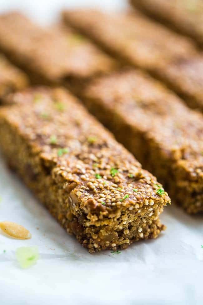 Tropical Chickpea & Quinoa Homemade Protein Bars - Quinoa, chickpeas, white chocolate, macadamia nuts, pineapple and fresh lime come together in these easy, gluten free and healthy snack bars that taste like summer! | Foodfaithfitness.com | @FoodFaithFit