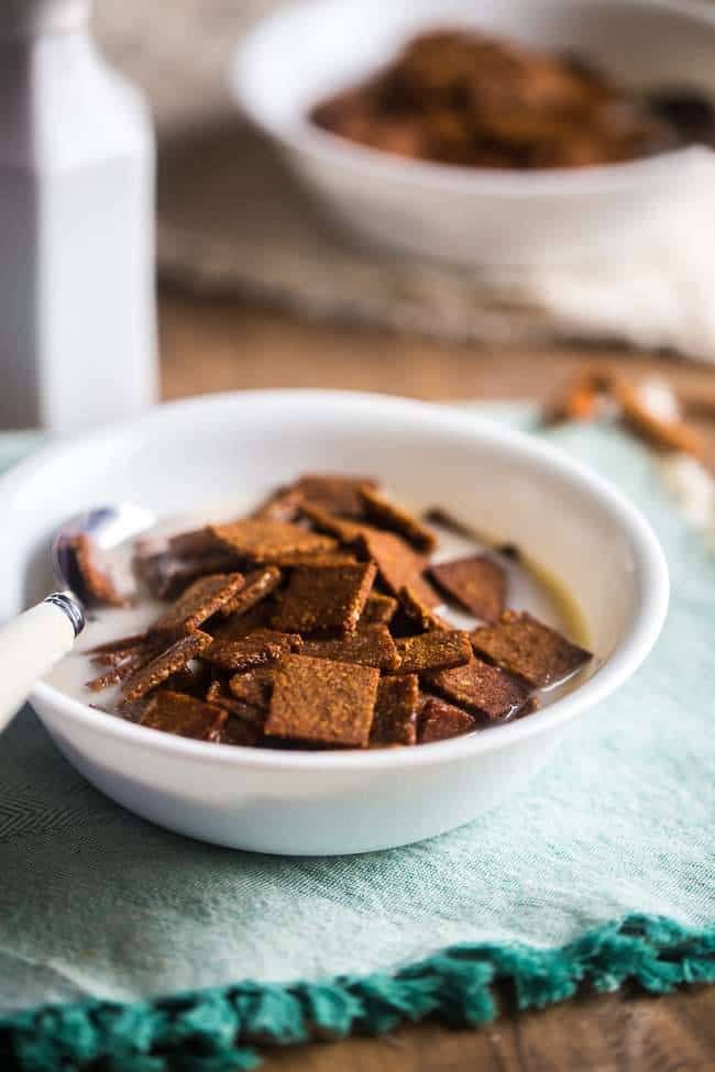 6 Ingredient Paleo Cinnamon Toast Crunch - This homemade cereal recipe tastes just like Cinnamon Toast Crunch but is gluten, grain, dairy and refined-sugar free! It's a healthy take on a childhood treat that is so easy to make! | Foodfaithfitness.com | @FoodFaithFit