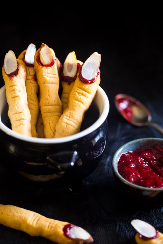 Paleo Witch Finger Cookies {Vegan} | Food Faith Fitness