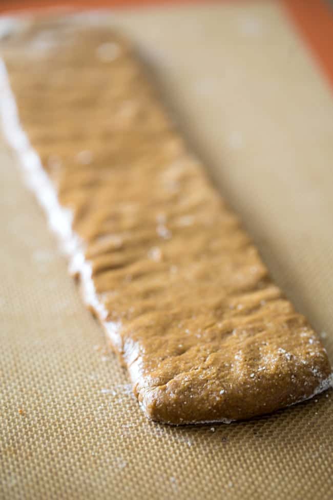 Gluten Free Gingerbread Biscotti - These gluten free biscotti are made with oat flour and have a spicy, sweet Gingerbread taste! They're a healthy Christmas cookie that are only 106 calories! | Foodfaithfitness.com | @FoodFaithFit