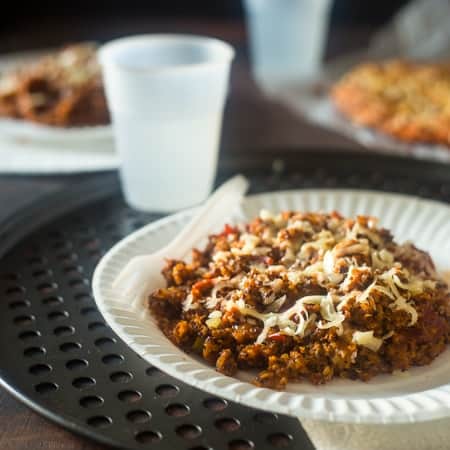 Crock Pot Pizza Quinoa - This easy Quinoa tastes like the classic comfort food but is totally guilt, and gluten free! It's a healthy, kid-friendly, weeknight meal that will please the whole family! | Foodfaithfitness.com | @FoodFaithFit