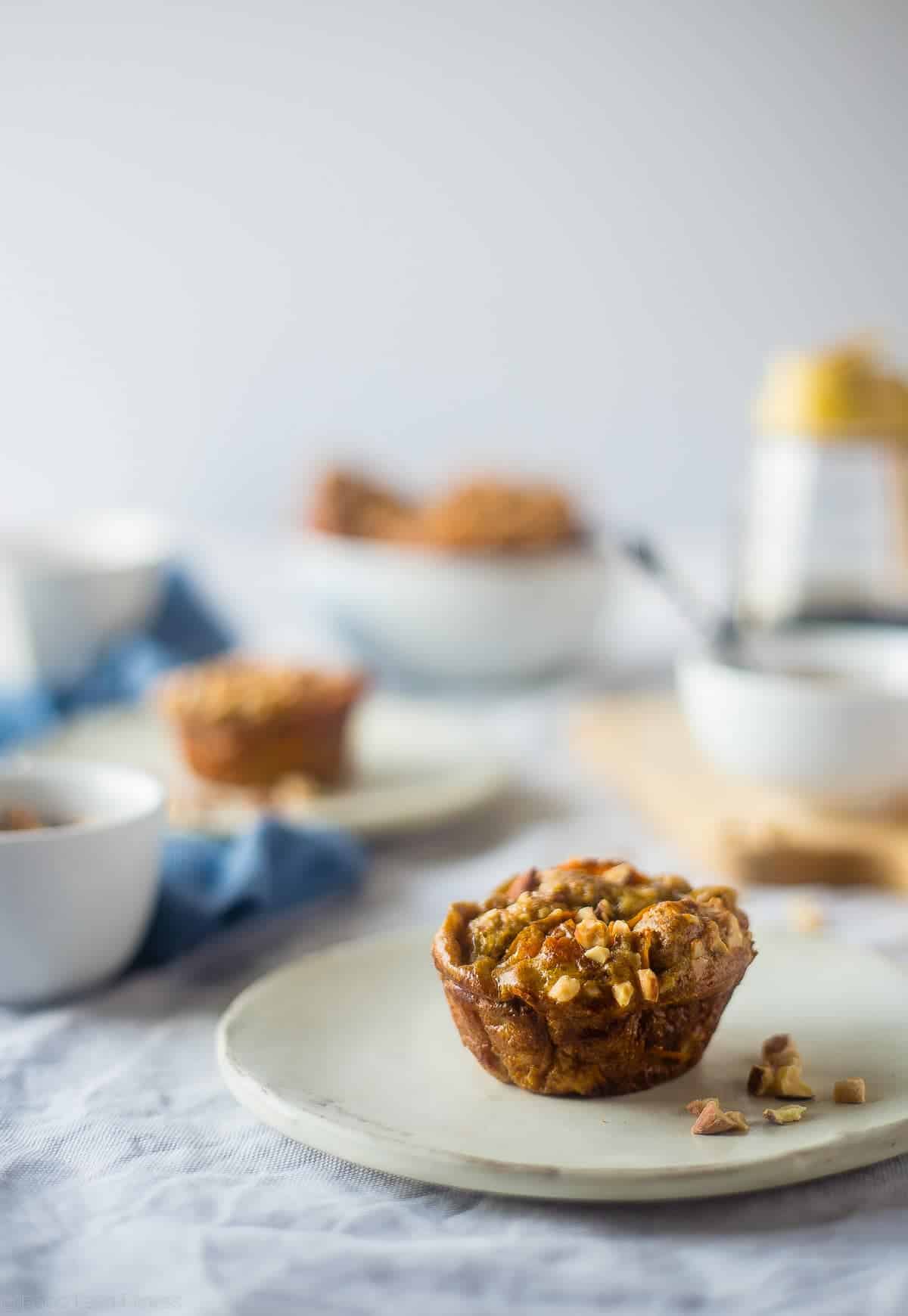 Paleo Egg Muffins with Maple Almond Sweet Potato Noodles and Bacon - A sweet and savory, portable breakfast or snack that is gluten free, protein packed, low carb and perfect for busy mornings! | Foodfaithfitness.com | @FoodFaithFit