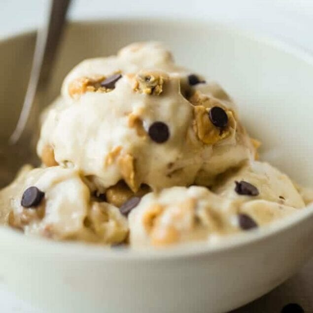 Vegan Cookie Dough Banana Ice Cream - This simple, vegan banana ice cream recipe has chunks of cookie dough! You'll never believe it's a healthy, gluten, dairy, and refined sugar free summer treat! | Foodfaithfitness.com | @FoodFaithFit
