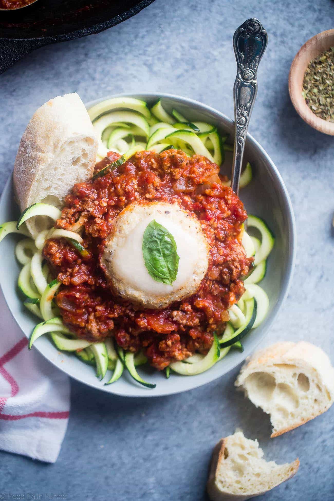 Cauliflower Caprese Skillet - These gluten free skillet has all the Italian flavors of the classic salad, in a light, healthy and low carb dinner that everyone will love! | Foodfaithfitness.com | @FoodFaithFit