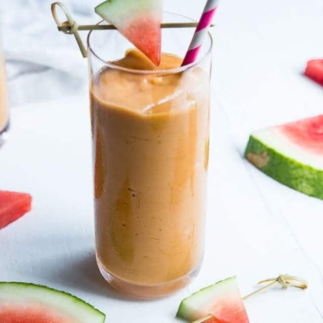 Watermelon Mango Avocado Smoothie - This healthy 4 ingredient smoothie is an easy, vegan, paleo and whole30 compliant summer breakfast or snack that is ready in 5 minutes! | Foodfaithfitness.com | @FoodFaithfit