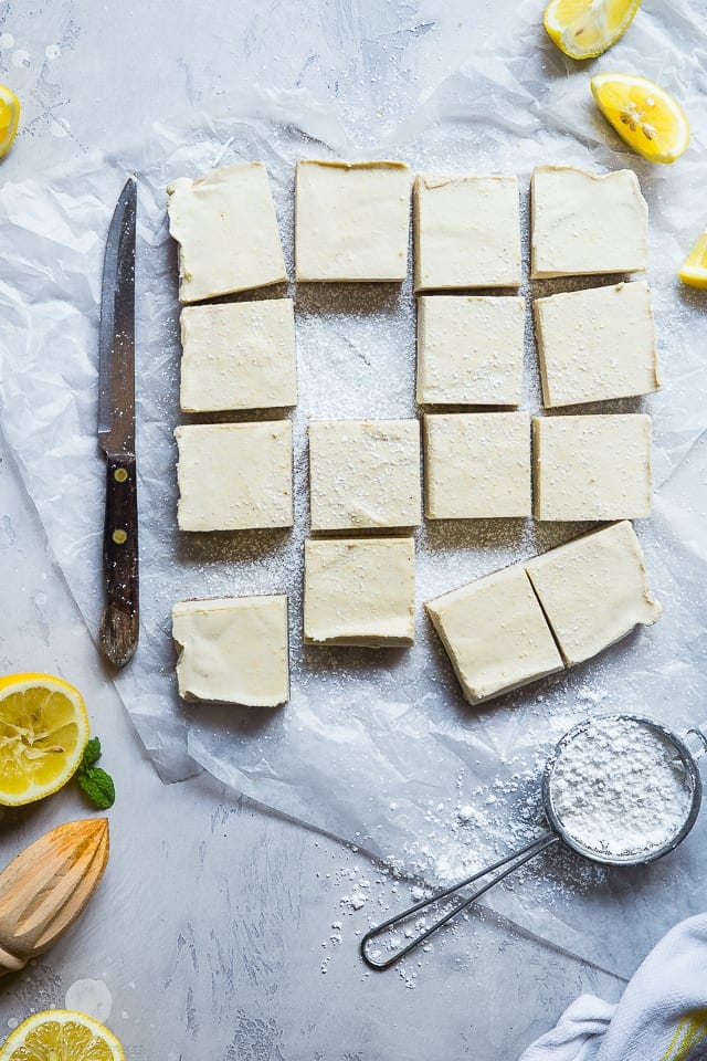 How To Make Paleo Lemon Bars - Ever wondered how to make healthy lemon bars? Learn two easy ways - baked and no bake - to make your favorite treat under 5 ingredients and gluten free, dairy and grain free! | Foodfaithfitness.com | @FoodFaithFit