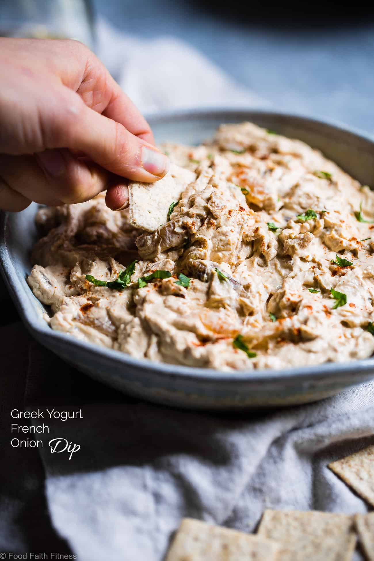 Easy Greek Yogurt French Onion Dip - This quick and easy French onion dip is a healthy, low carb, gluten free and protein packed appetizer that is perfect for parties! Only 110 calories and so creamy! | Foodfaithfitness.com | @FoodFaithFit