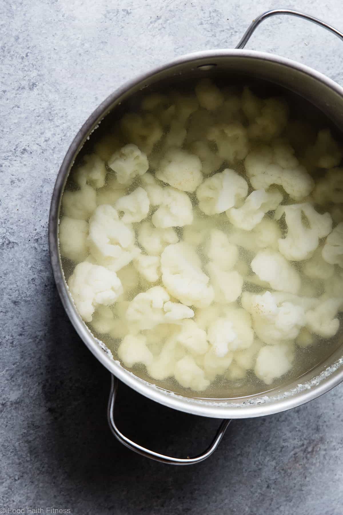 How To Make Cauliflower Mashed Potatoes - An easy, step-by-step guide with photos that shows you how to make mashed potatoes out of cauliflower, that tastes like mashed potatoes, but are keto, low carb, gluten free and healthy! | Foodfaithfitness.com | @FoodfaithFit