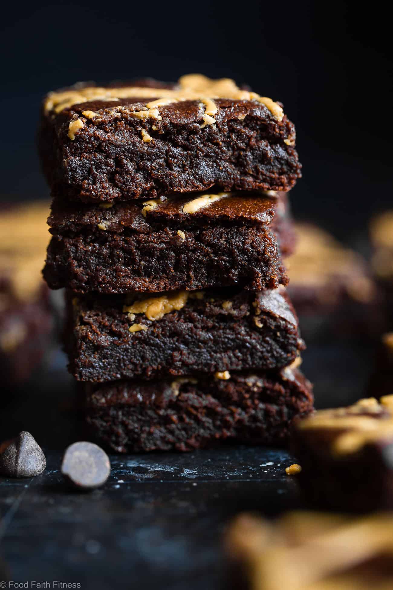 The BEST Paleo Almond Butter Brownies - SO dense, chewy and fudgy that will never believe these are vegan, gluten/grain/dairy/oil free and only 150 calories! Made in one bowl and SO easy! | #Foodfaithfitness | #Paleo #glutenfree #brownies #paleobrownies #almondbutter