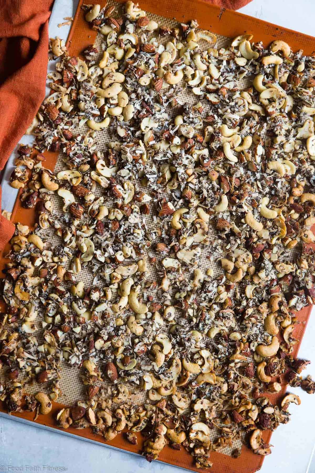 Coconut Cashew Grain Free Low Carb Keto Granola - SO crispy and crunchy that you'll never guess it's secretly healthy, low carb, gluten and  sugar free and paleo and vegan friendly! The perfect breakfast or snack that's great for meal prep! | #Foodfaithfitness | #Paleo #Vegan #Keto #Lowcarb #Healthy