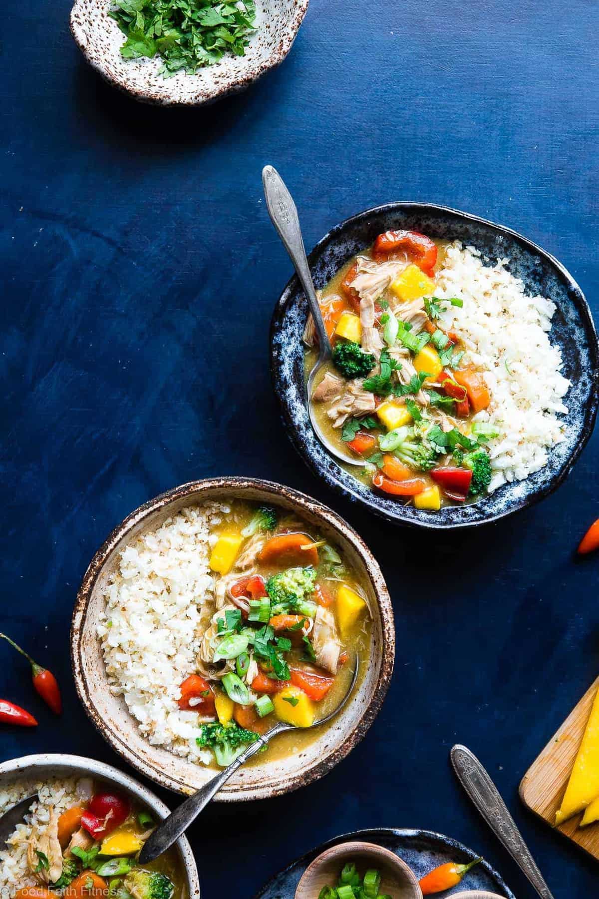 Whole30 Slow Cooker Mango Chicken Curry- An easy, healthy family-friendly weeknight dinner where the slow cooker does all the work for you! Gluten free and paleo/whole30 compliant too! Makes DELICIOUS leftovers for meal prep! | #Foodfaithfitness | #Glutenfree #Healthy #Paleo #Whole30 #Curry