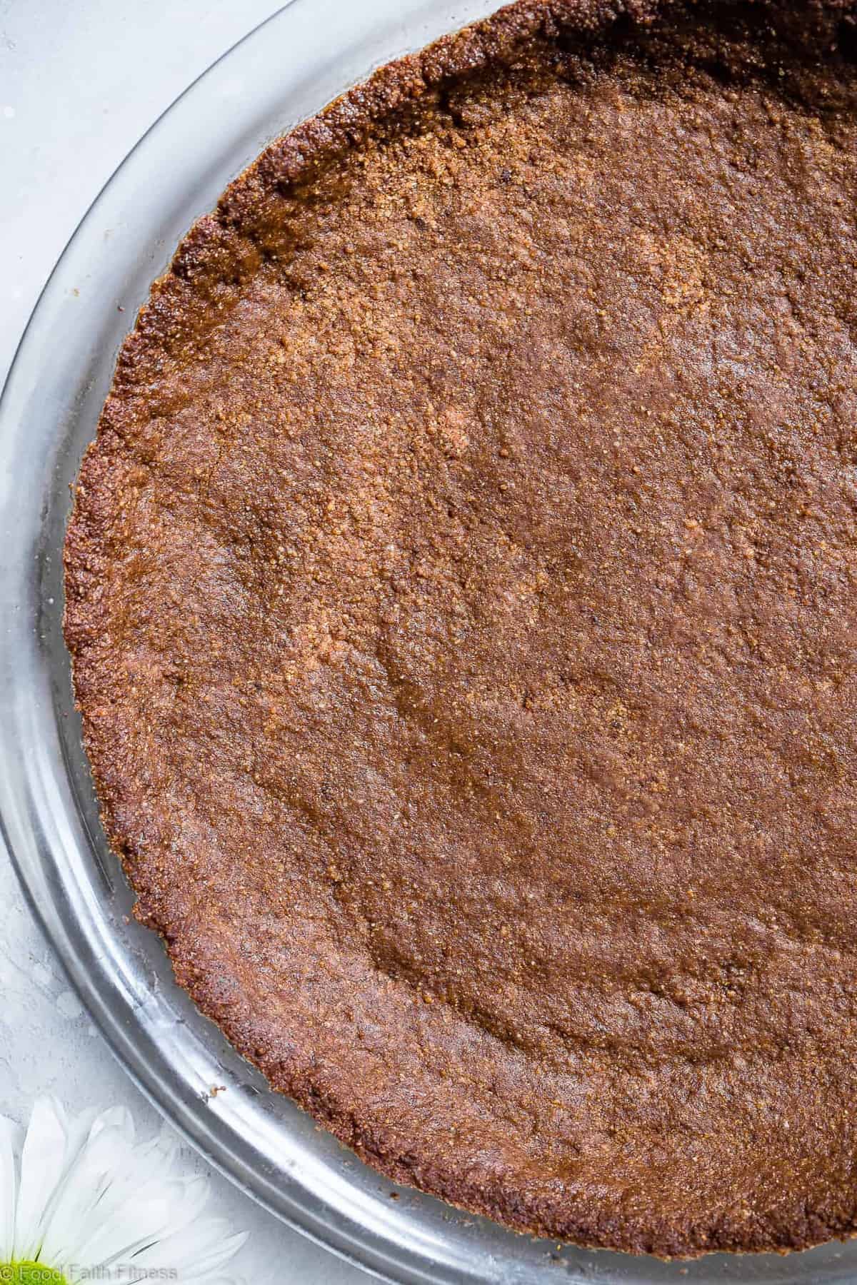 Low Carb Keto Gluten Free Graham Cracker Crust Recipe -  tastes like store bought but much better for you and sugar free! SO easy to make and perfect for SO many desserts! | #Foodfaithfitness | #Glutenfree #Keto #Lowcarb #Paleo #Sugarfree