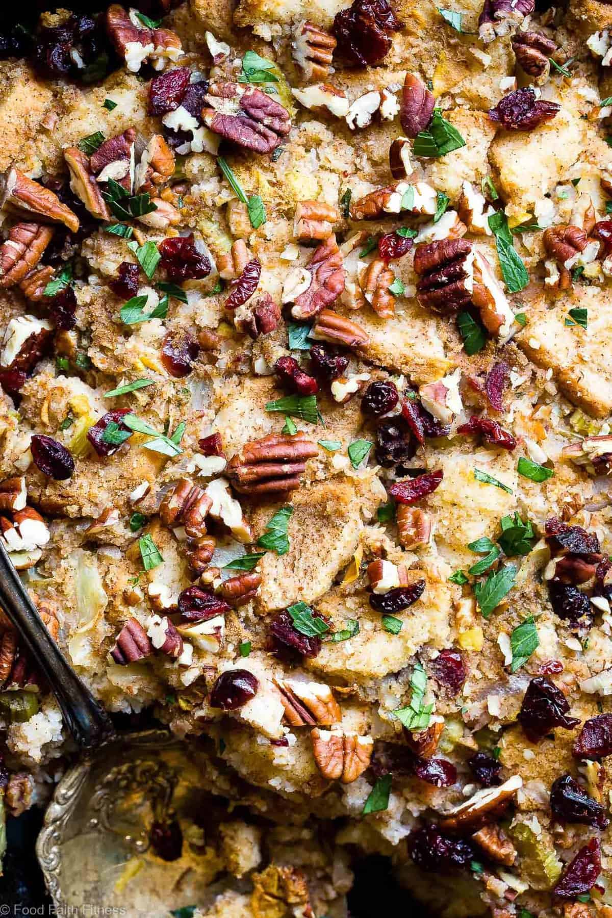 Harvest Gluten Free Vegan Stuffing - This moist Dairy Free Simple Vegan Stuffing Recipe is loaded with fall flavors like pears, oranges, cranberries and cozy cinnamon! Easy, gluten free and SO tasty! | #Foodfaitfitness | #Glutenfree #Vegan #Dairyfree #Healthy #Thanksgiving
