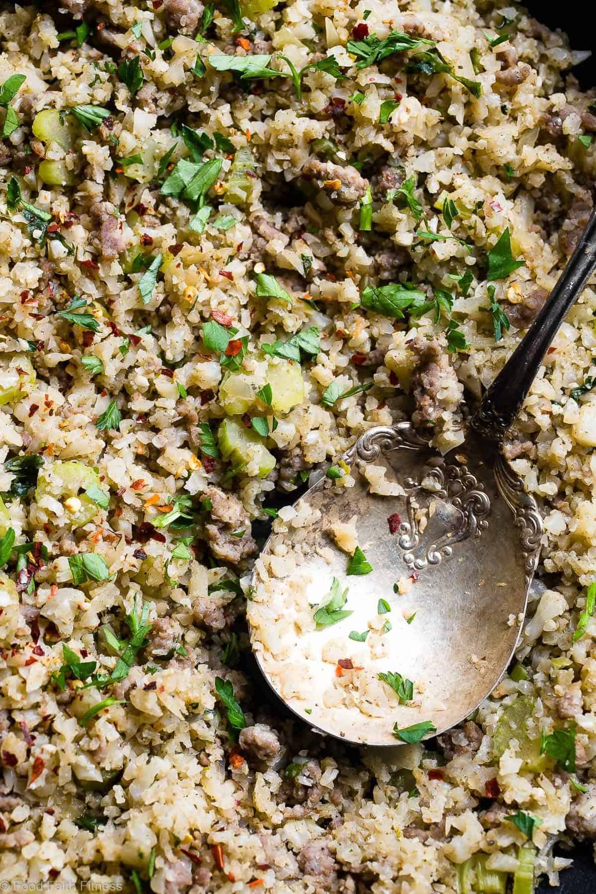 Low Carb Riced Cauliflower Keto Stuffing - This cauliflower rice stuffing is an EASY healthy holiday side that tastes like comfort food, but you won't miss the carbs! Paleo/whole30, only 150 calories and 3 SmartPoints! | #Foodfaithfitness | #Glutenfree #Paleo #Lowcarb #Keto #Whole30