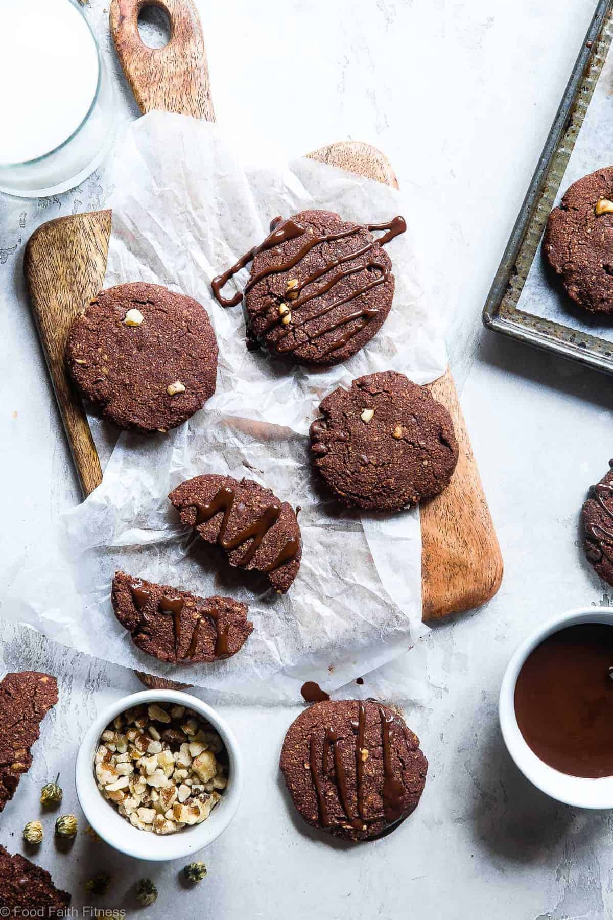 Vegan Gluten Free Brownie Cookies - These healthy and gluten free Chocolate Brownie Cookies are like always getting the edge piece - SO dense and chewy! You won't believe they're gluten free, paleo and only 120 calories! | #Foodfaithfitness | #Vegan #Paleo #Glutenfree #Dairyfree #Healthy
