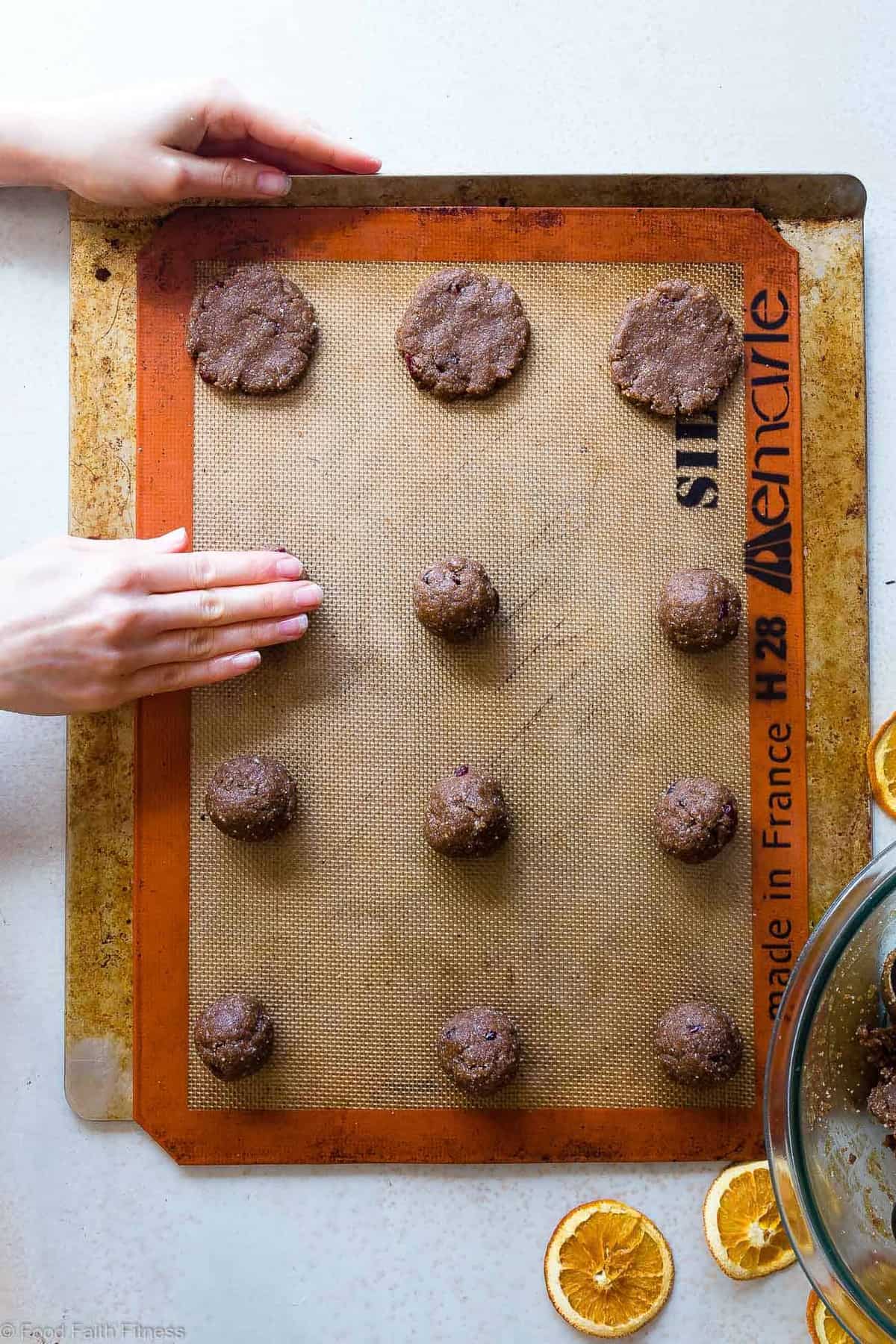 Orange Cardamom Paleo Almond Butter Cookies - SO crispy on the outside, chewy on the inside and loaded with festive flavor! You will never believe these are healthy, vegan and gluten free too! | #Foodfaithfitness | 