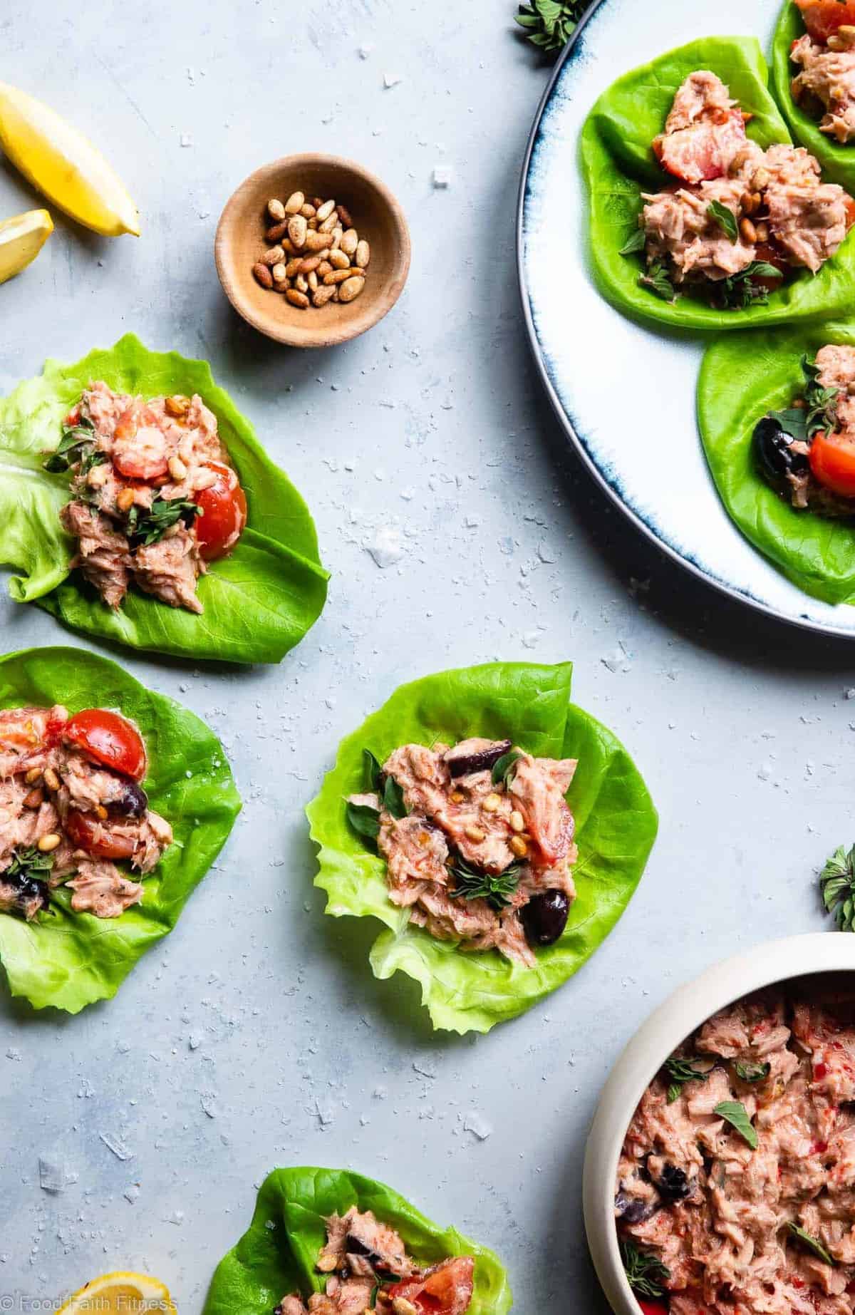 Paleo Mediterranean Tuna Salad with Olives -  This healthy tuna salad recipe is a quick and easy recipe that is great for meal prep and lunches! Gluten free, low carb, keto and whole30! | #Foodfaithfitness | 