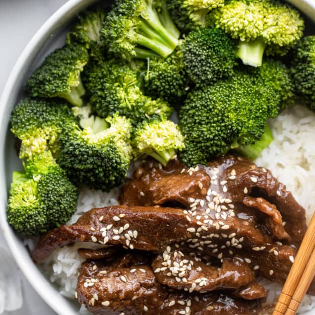 Beef with Garlic Sauce in a bowl with rice and broccoli