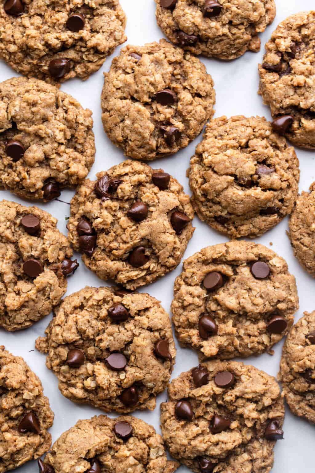 Vegan Oatmeal Chocolate Chip Cookies - Food Faith Fitness