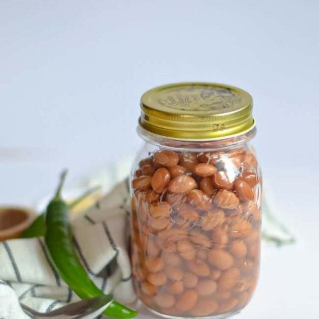 cropped-Pinto-Beans-8-Small-1.jpg