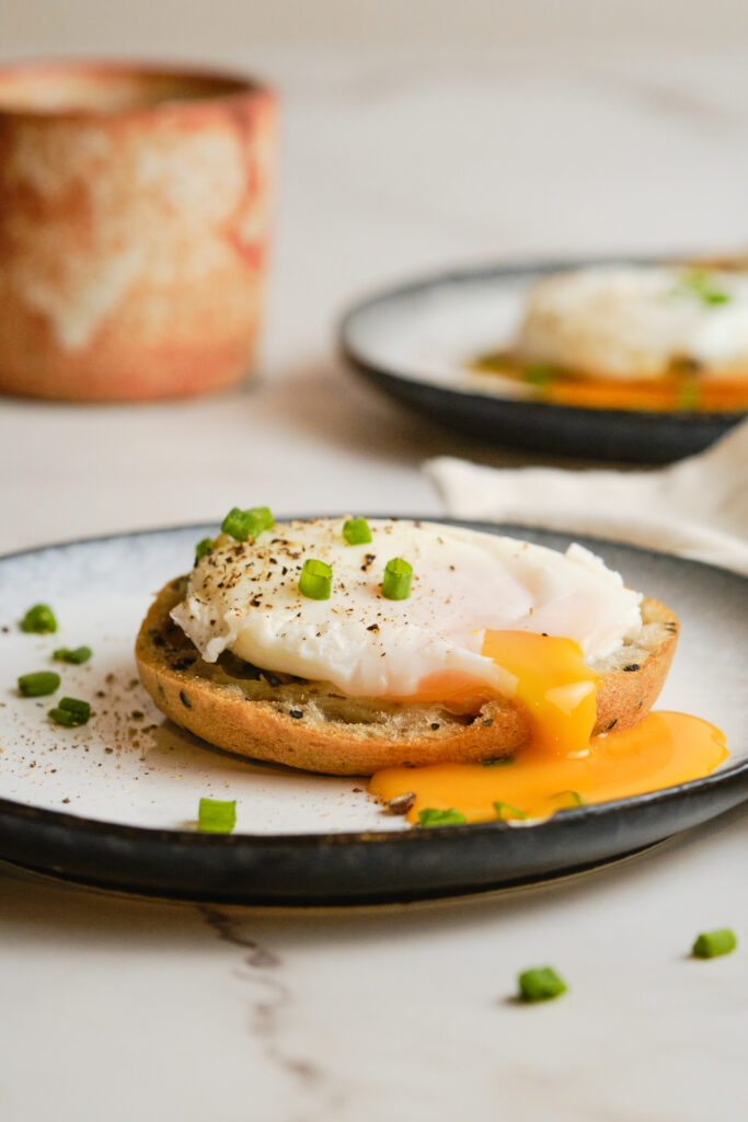 Perfectly Poached Eggs featured