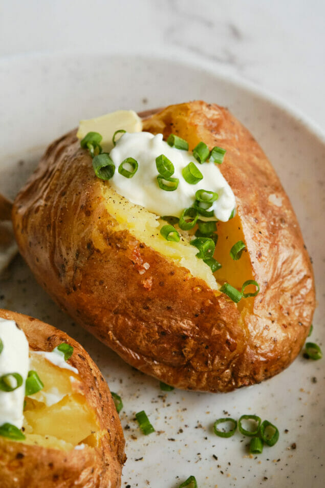 How to Bake a Potato in the Oven - Food Faith Fitness