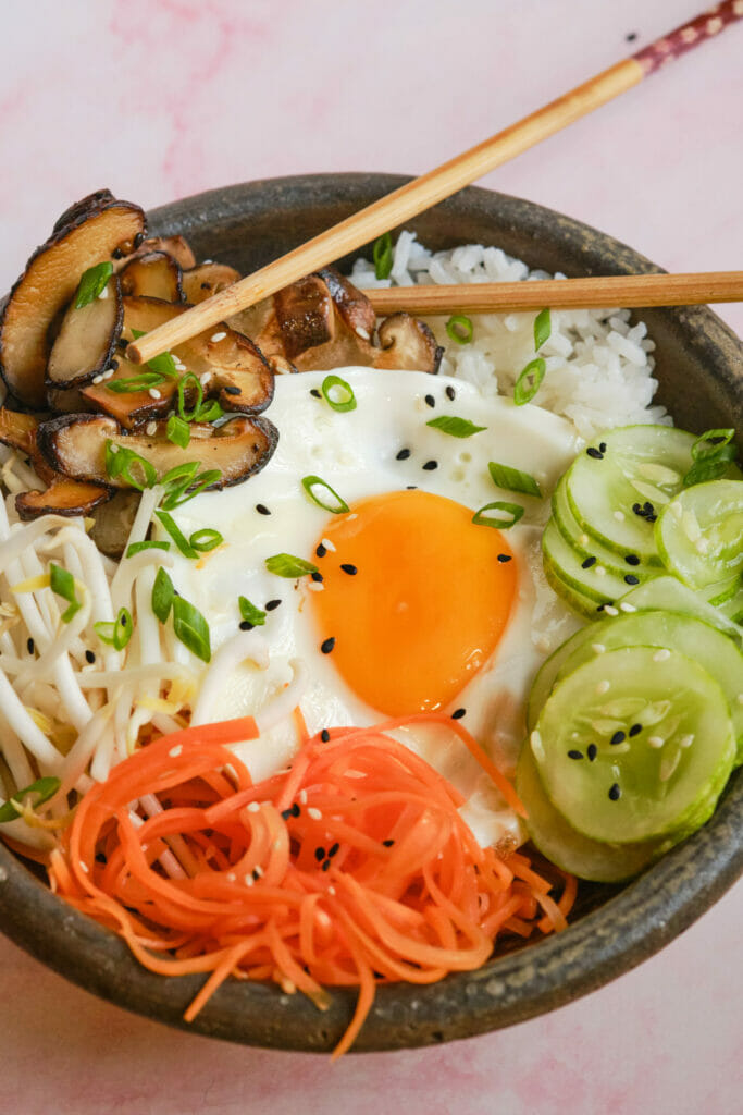 Bibimbap Recipe (Korean Mixed Rice) featured