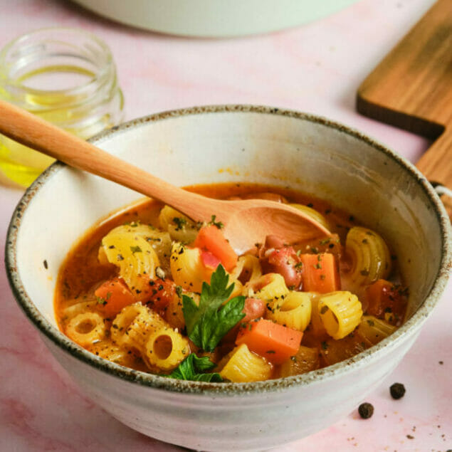 Minestrone Soup Featured image above