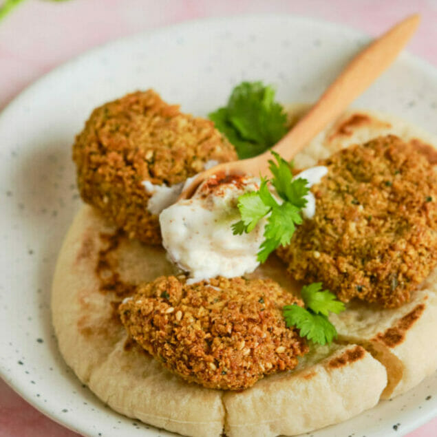 A_Feature3_FFF How to make Falafel (1)