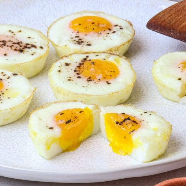 cropped-A_Muffin-Tin-Eggs-Baked-in-Oven-Feature-3.jpg