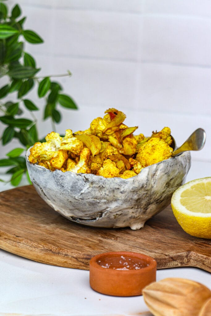 Roasted Curried Cauliflower featured image front shot